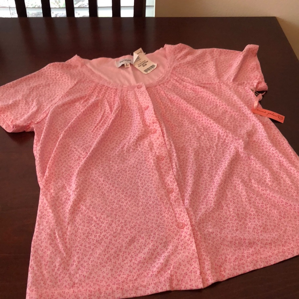 Emma Jordan pink and white pajama top